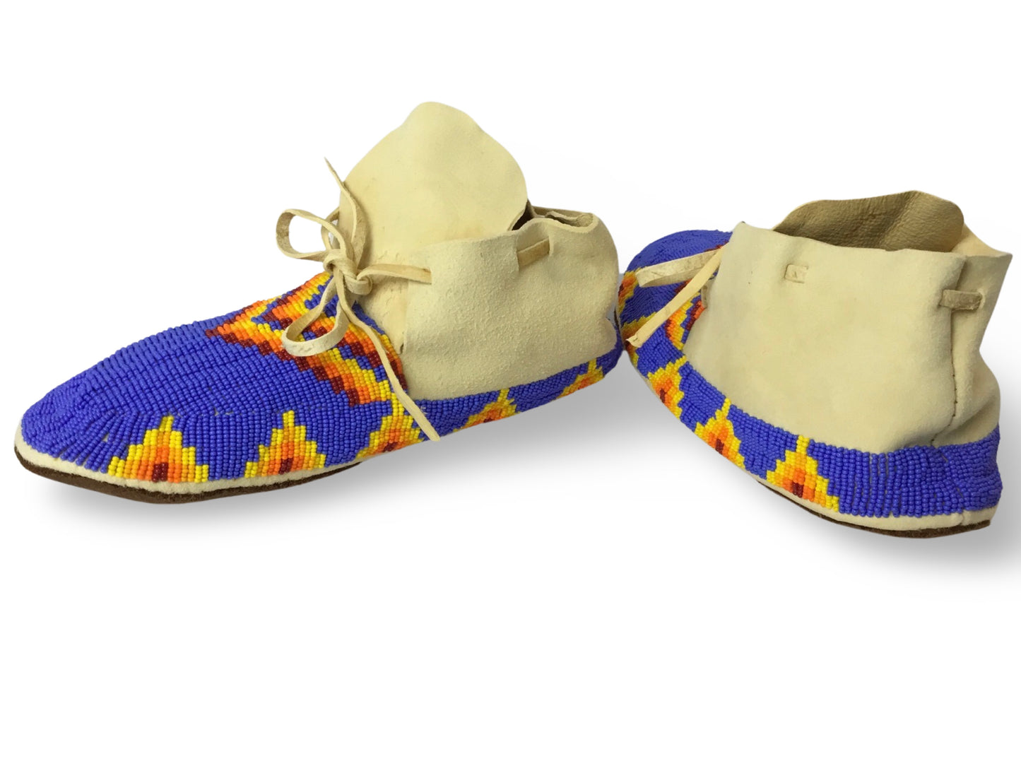 VBL Mens Size 10 Beaded Moccasins