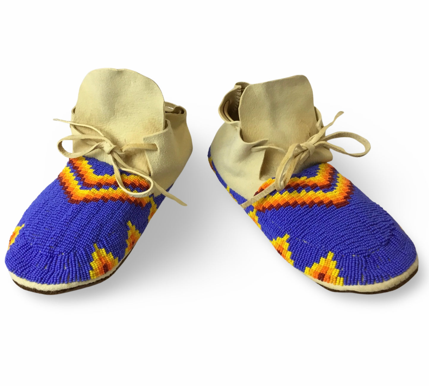 VBL Mens Size 10 Beaded Moccasins
