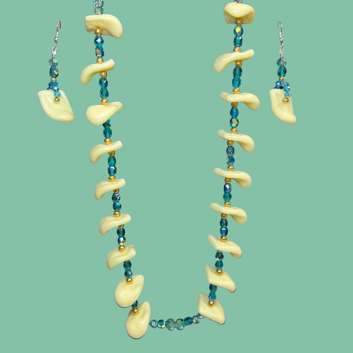 IREH Elk Tooth Necklace & Earring Set
