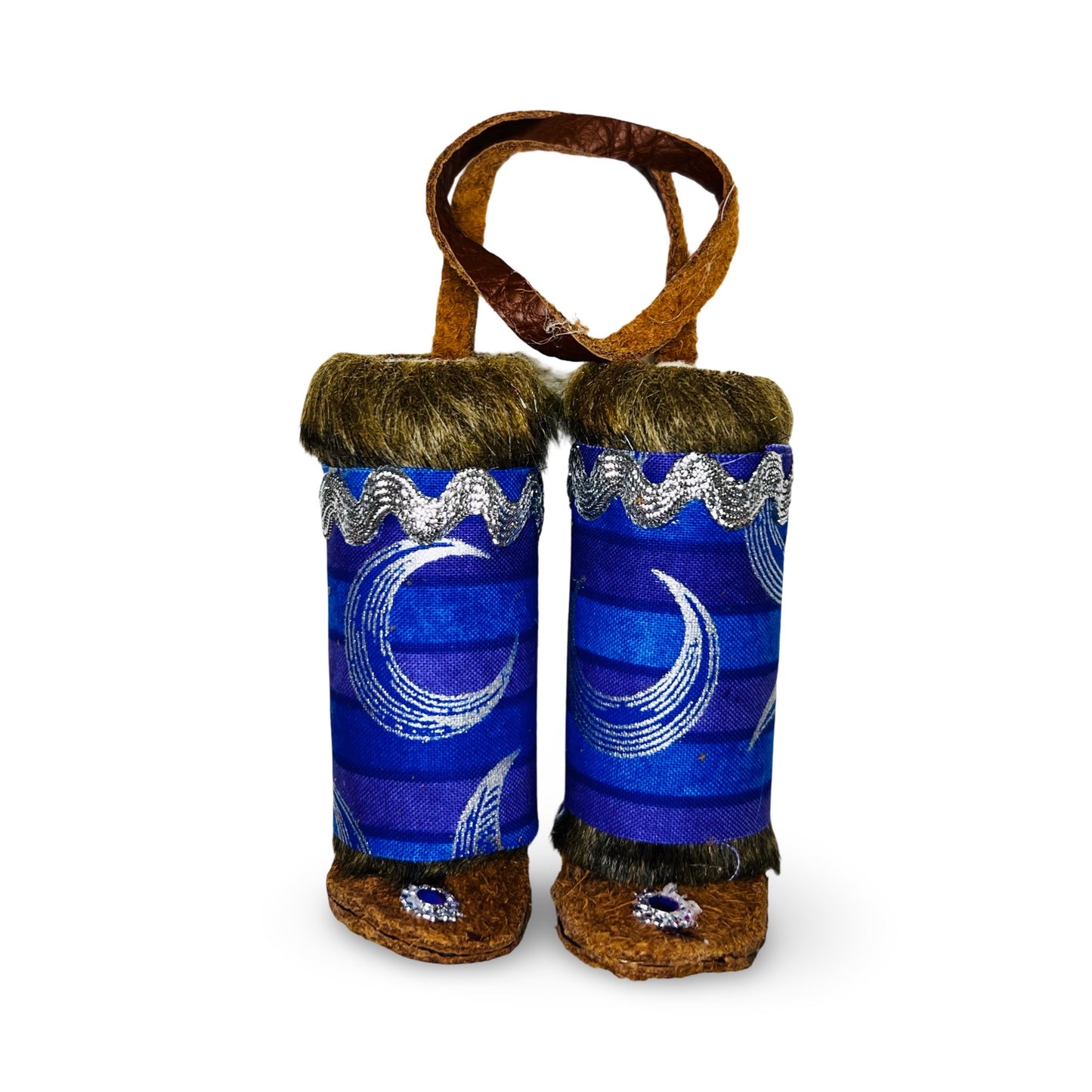 AD Hanging Moccasins