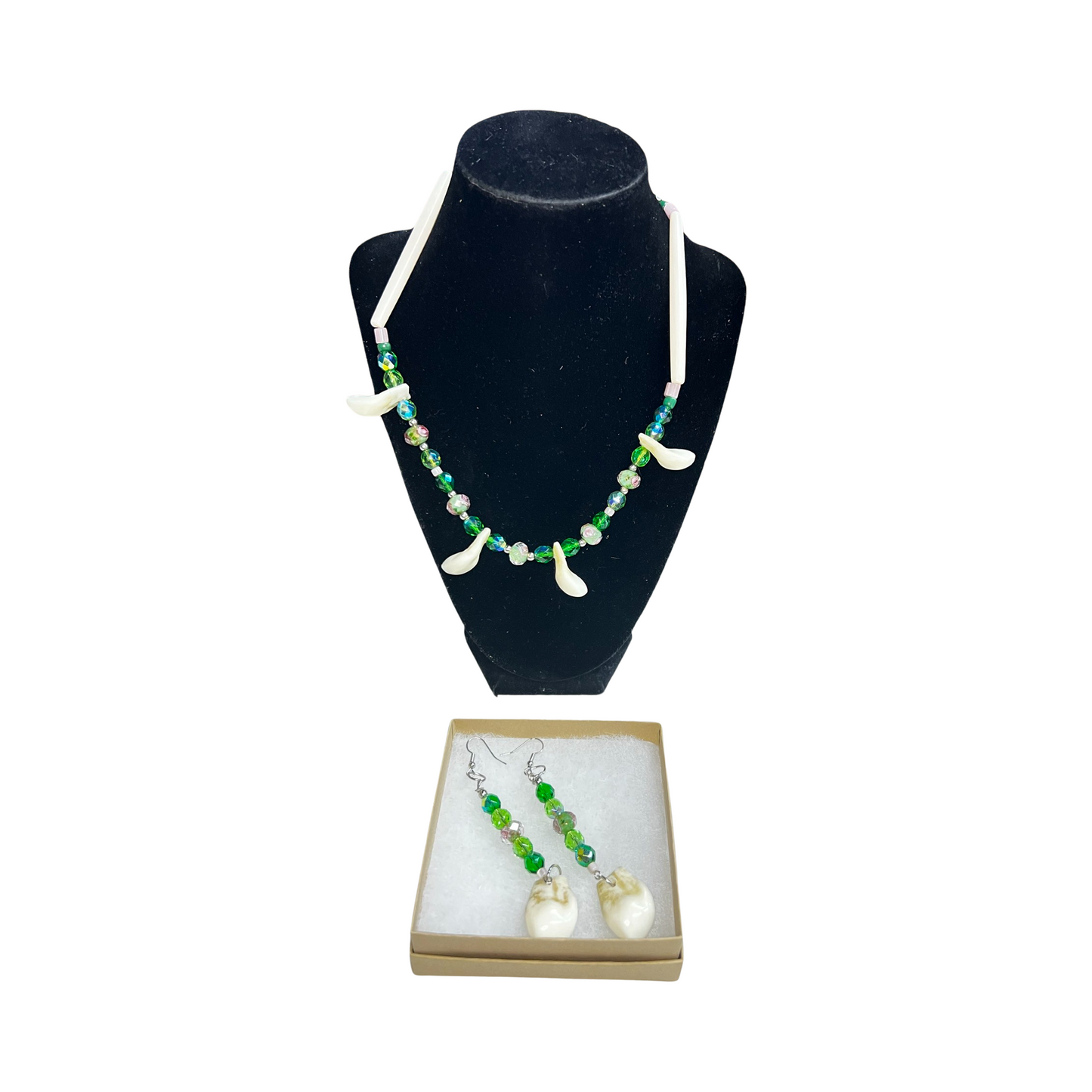 AM Necklace and Earrings Set